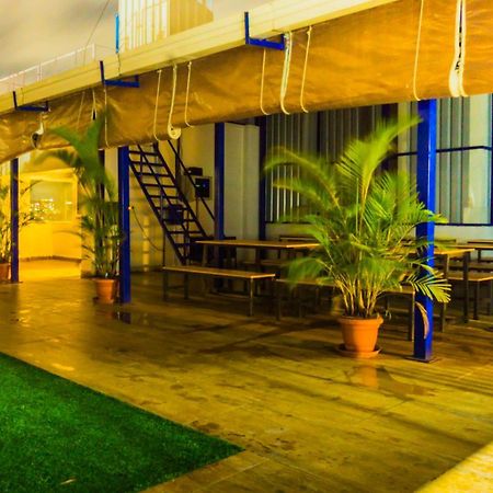 Aparthotel Local Colive Sarjapur Bangalore Esterno foto