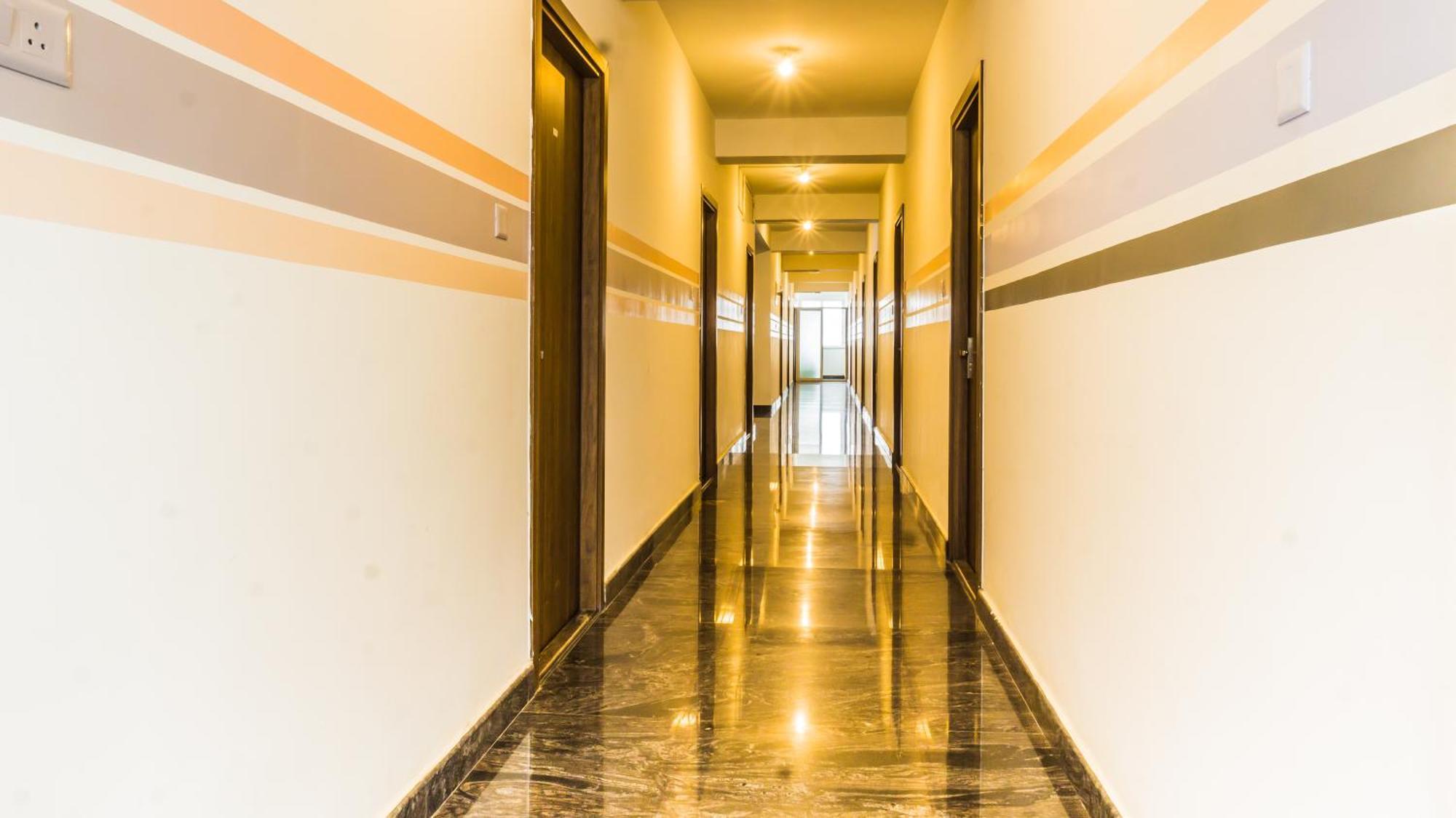 Aparthotel Local Colive Sarjapur Bangalore Esterno foto